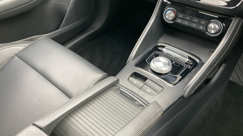 MG Zs 105kW Exclusive EV 45kWh 5dr Auto Electric Hatchback